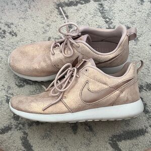 Nike Metallic Pink Sneakers